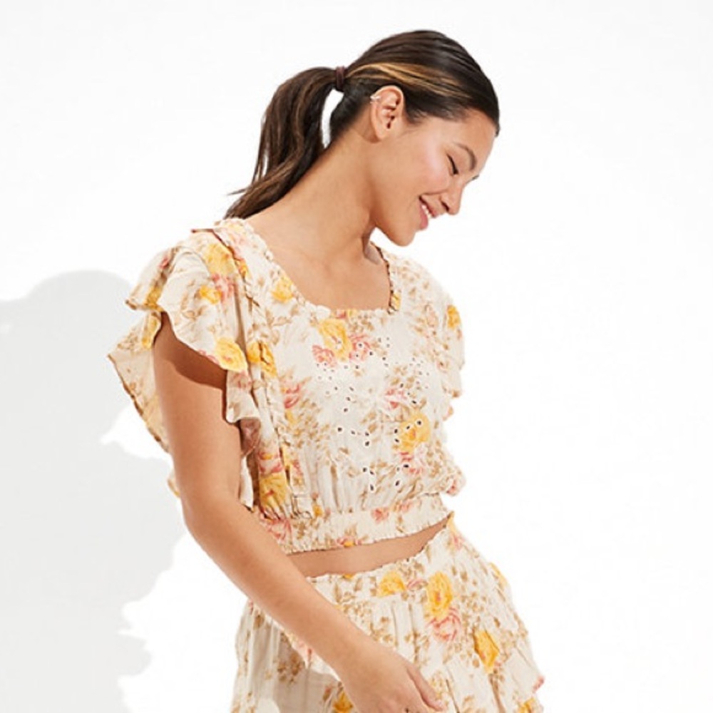 American Eagle Floral Square Neck Smocked Blouse